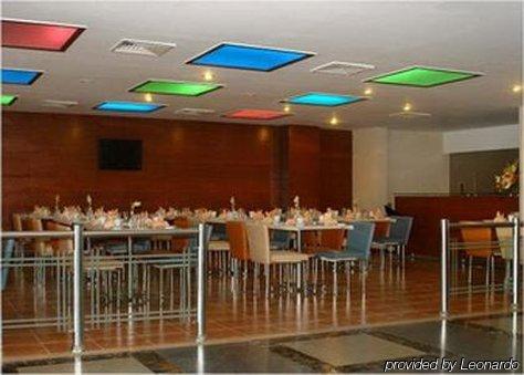 Hotel One Sialkot Restaurant photo