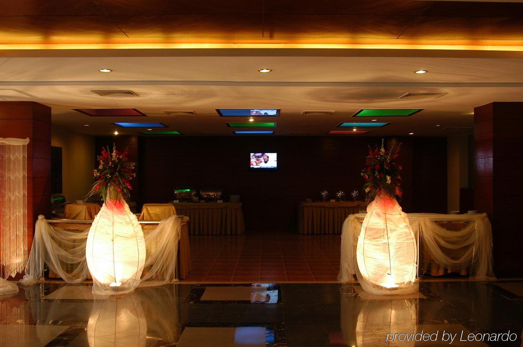 Hotel One Sialkot Interior photo
